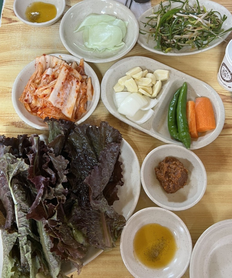 송고집왕족발 이미지