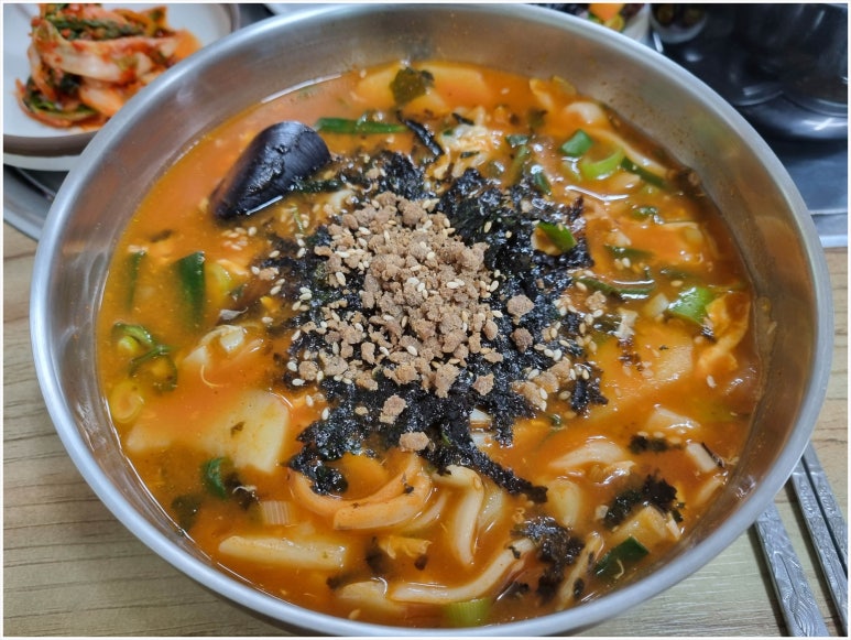 까치칼국수 이미지