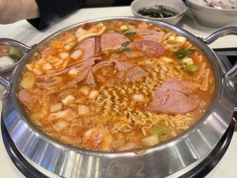 킹콩부대찌개 연신내점 이미지