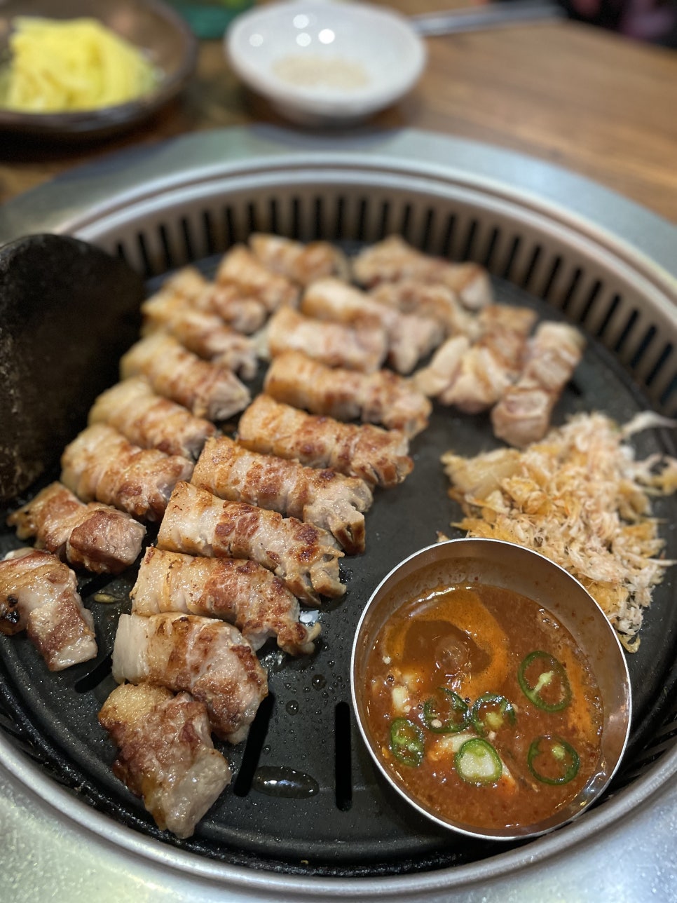 솥밥삼겹살 이미지