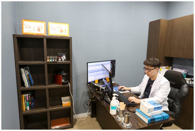 현대내과 이미지