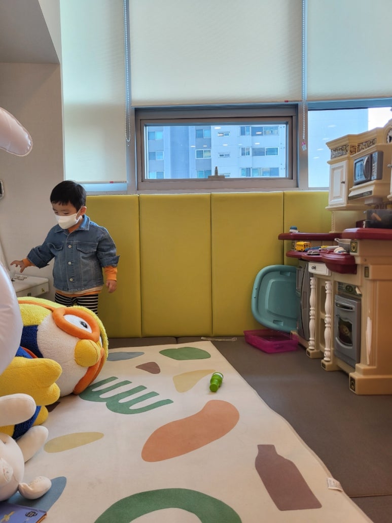 연세무지개치과 이미지
