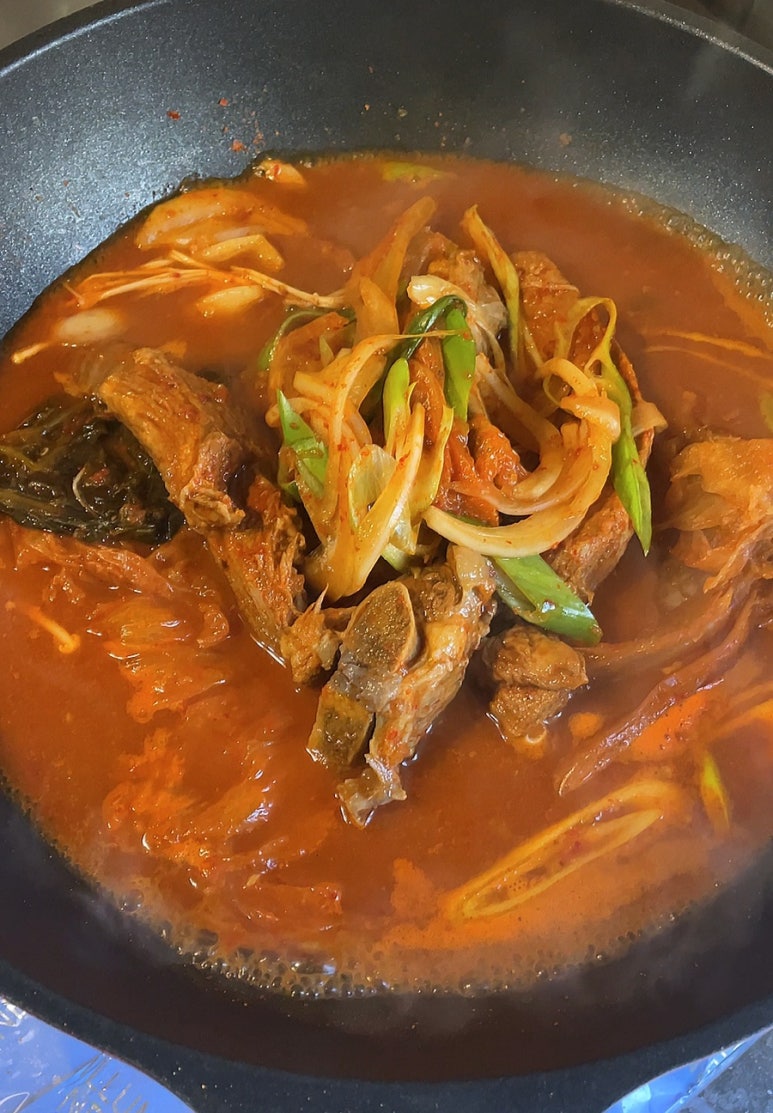 자작나무김치찜 이미지