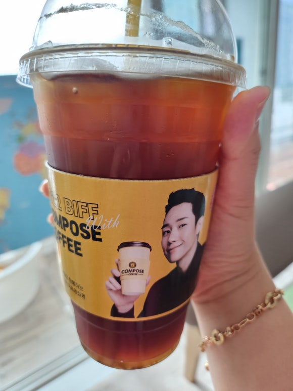 컴포즈커피 대전엑스포코아점 이미지