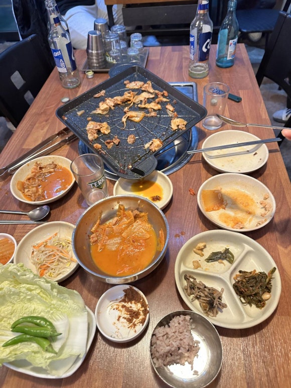 뚠뚠돼지김치찌개 이미지