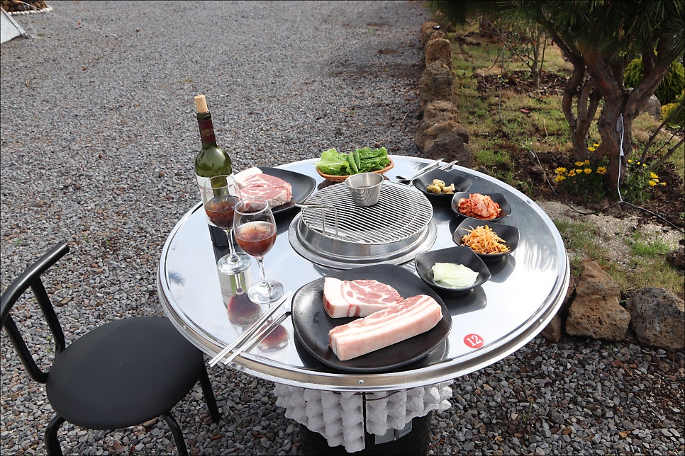 산방산흙돼지맛집 이미지