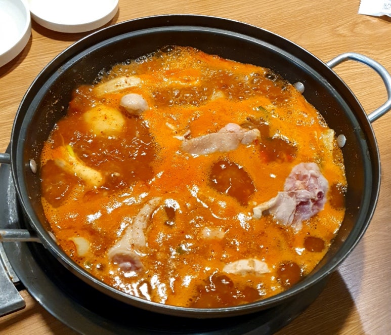 인하 닭한마리 이미지