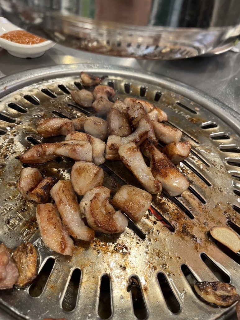 놀란돼지금촌로타리점 이미지