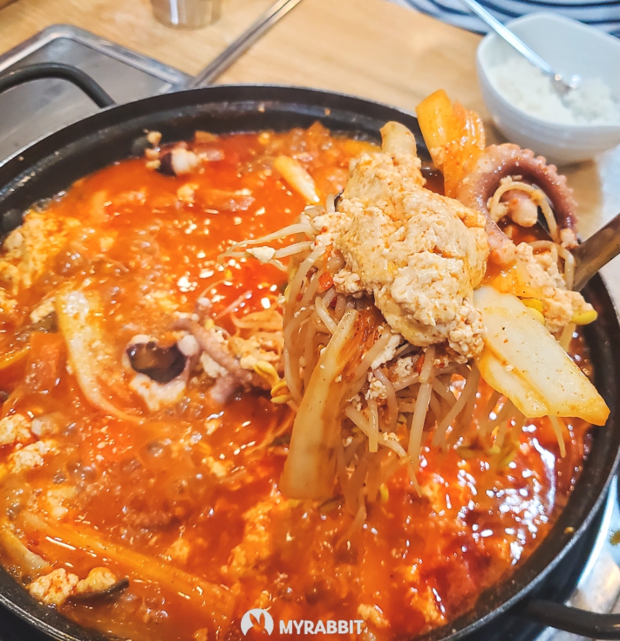 가마솥 콩 품었네 이미지