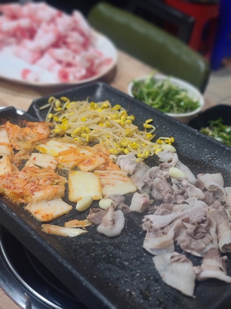 돈삼겹삼화점 이미지