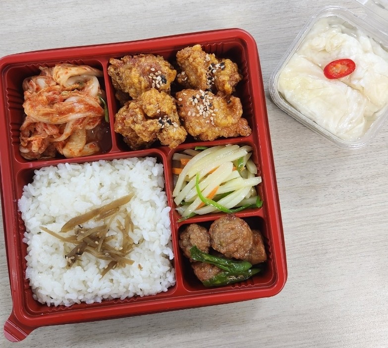 매콤수제반찬수제도시락 이미지