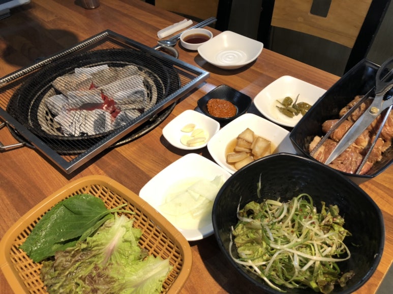 폭탄돼지 이미지