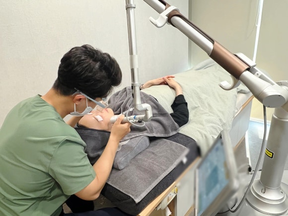 엘레멘트피부과의원 이미지