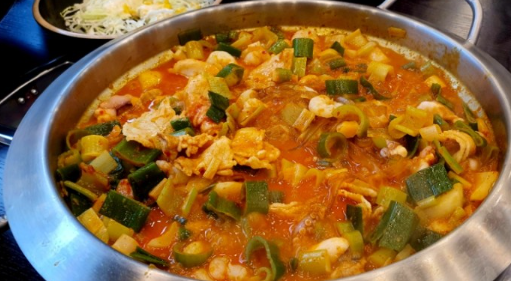 봄여름가을겨울식당 이미지