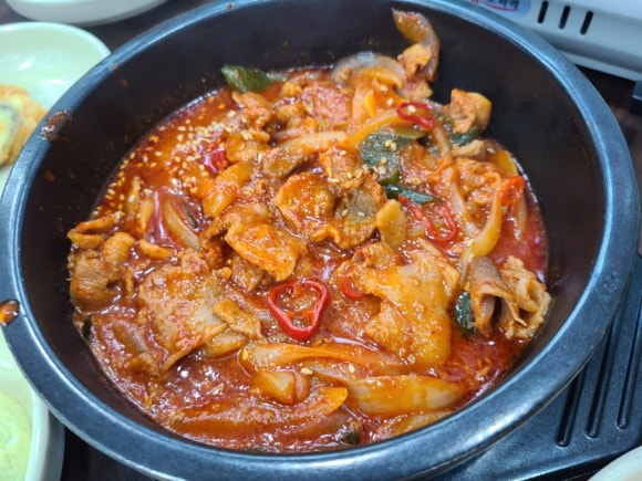이모네 생고기 이미지
