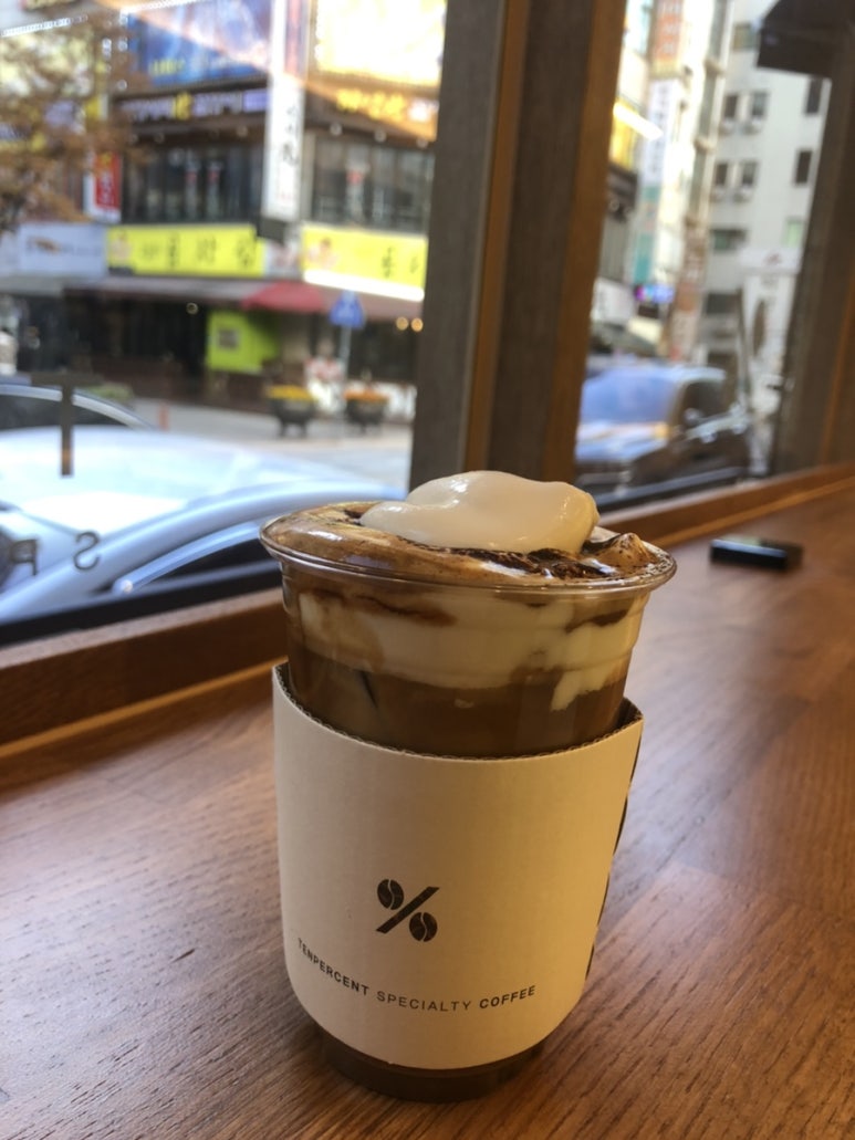텐퍼센트커피수원 이미지