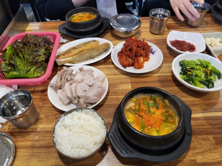 장군족발보쌈 이미지
