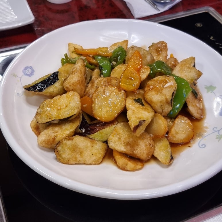 일품각양꼬치훠궈 이미지