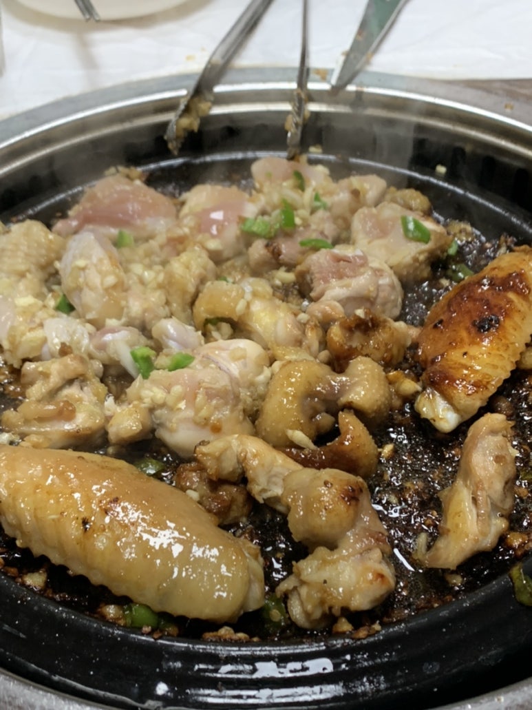 황칠 돼지한마리 이미지