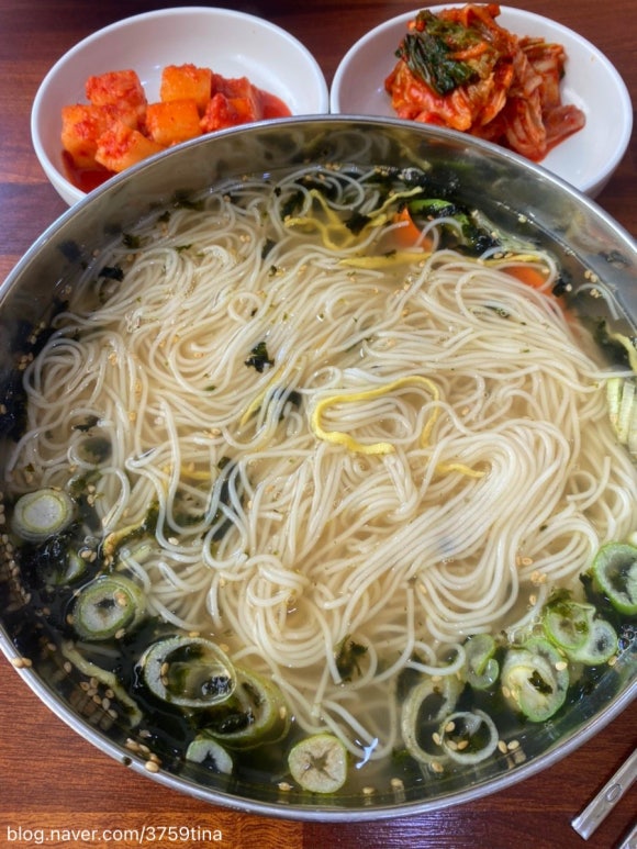 산마루멸치국수 이미지