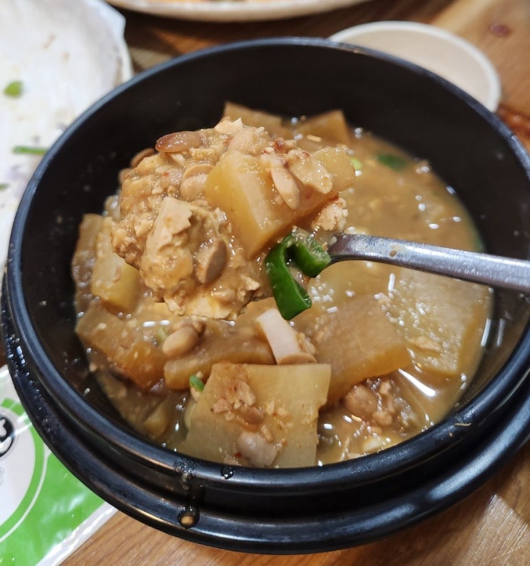 명동보쌈보리밥 이미지