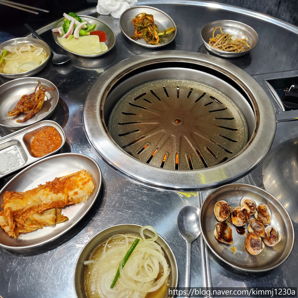 꿀꿀이뒷고기 이미지