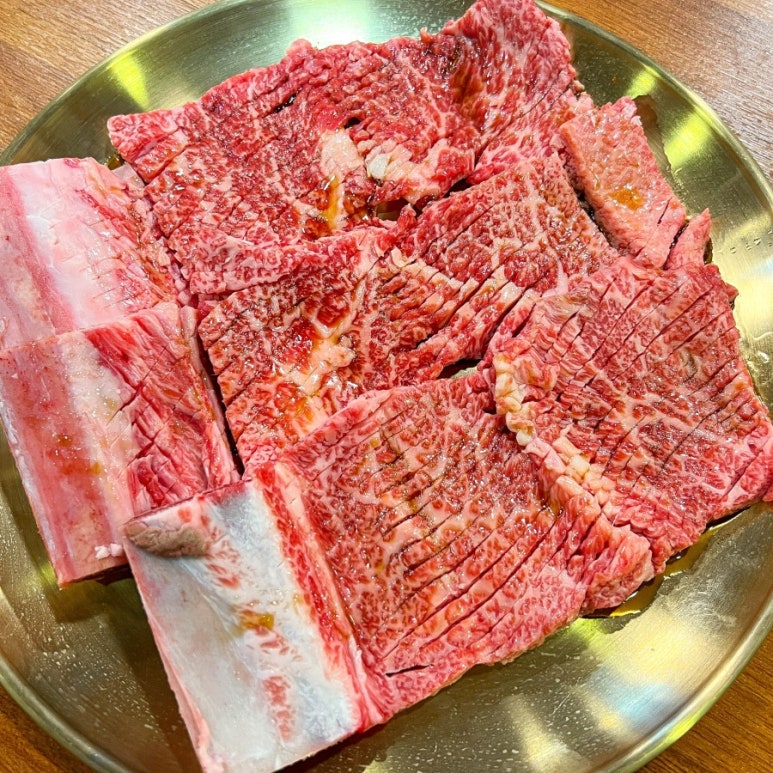 더아방 이미지