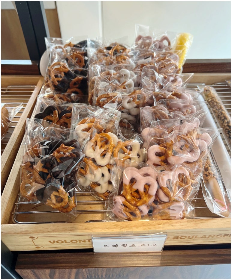 커피앤카롱 이미지
