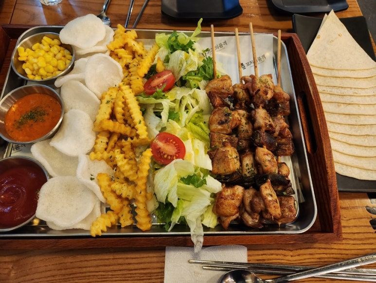 꼬치의 품격(영종운서점) 이미지