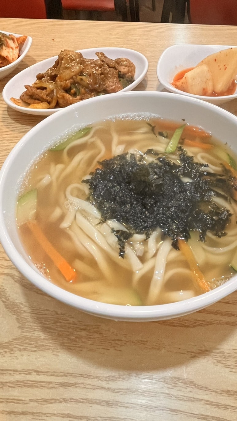 쌍둥이네칼국수 이미지