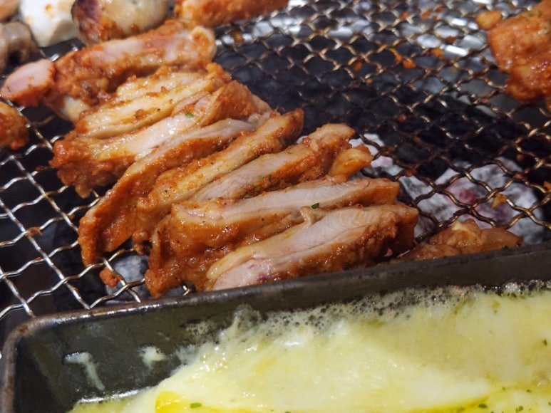 신고집숯불닭갈비 이미지