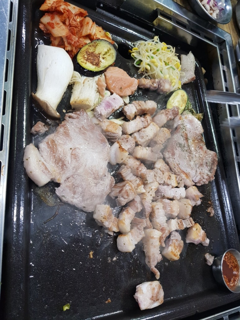 복순이암돼지 이미지