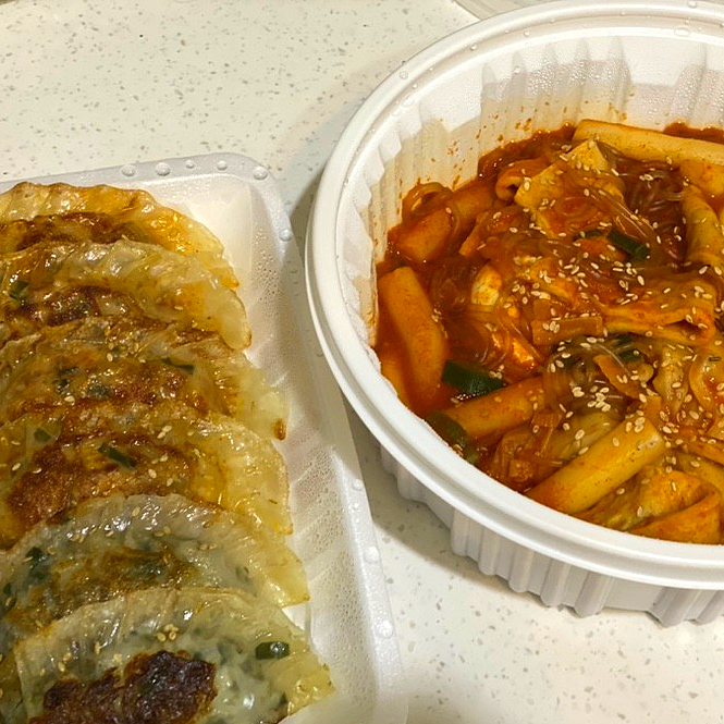 건우네얇은피만두 이미지