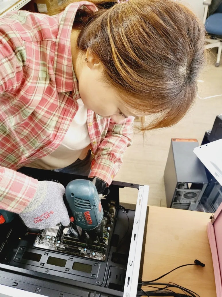 컴퓨터아울렛 이미지