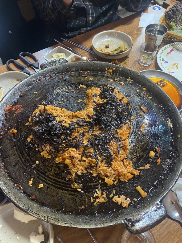 다와솥뚜껑삼겹살 이미지