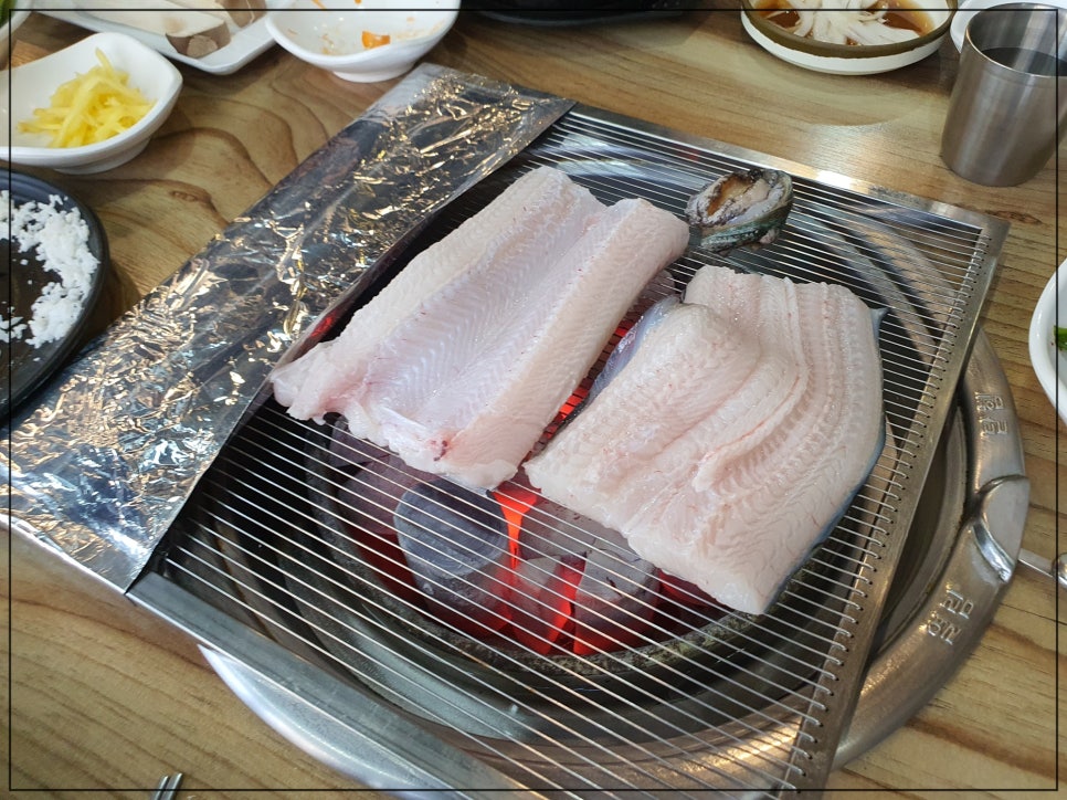 장어만찬 이미지