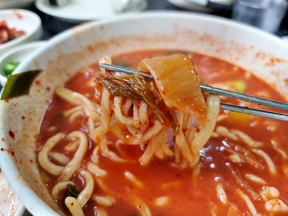 명동손칼국수 이미지
