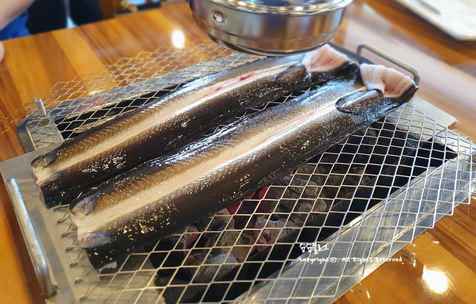 강쇠풍천숯불장어 이미지