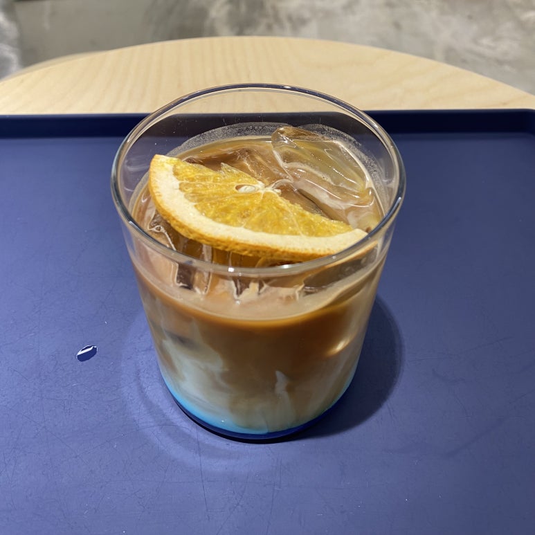 커넥티드 플래그쉽 이미지