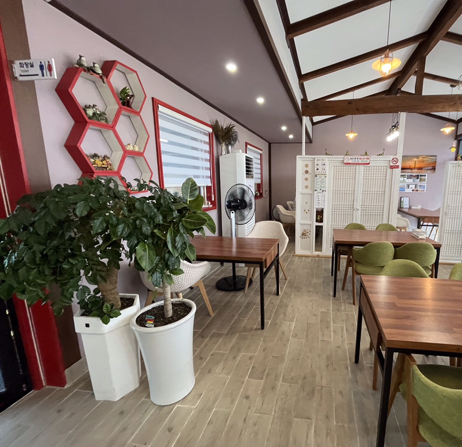 레드비치cafe 이미지