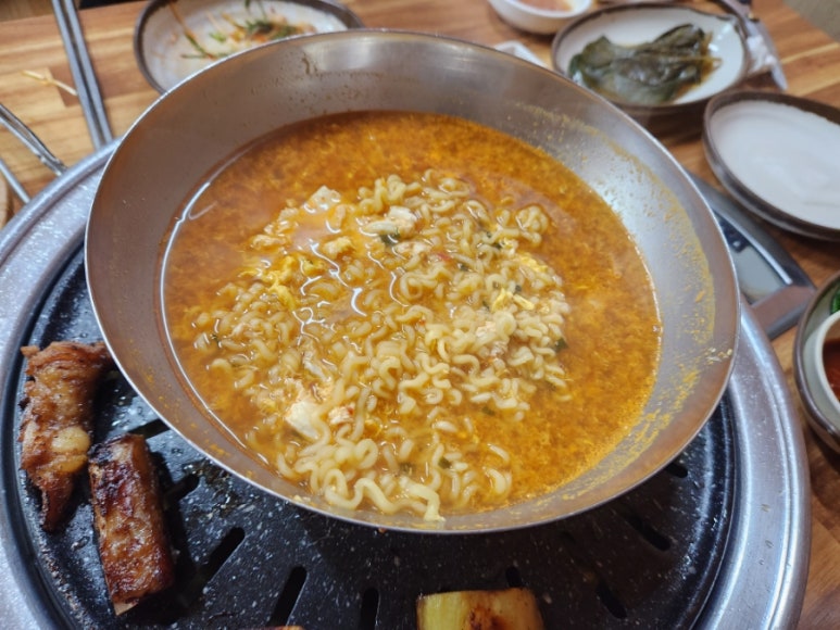 건널목연탄갈비 이미지