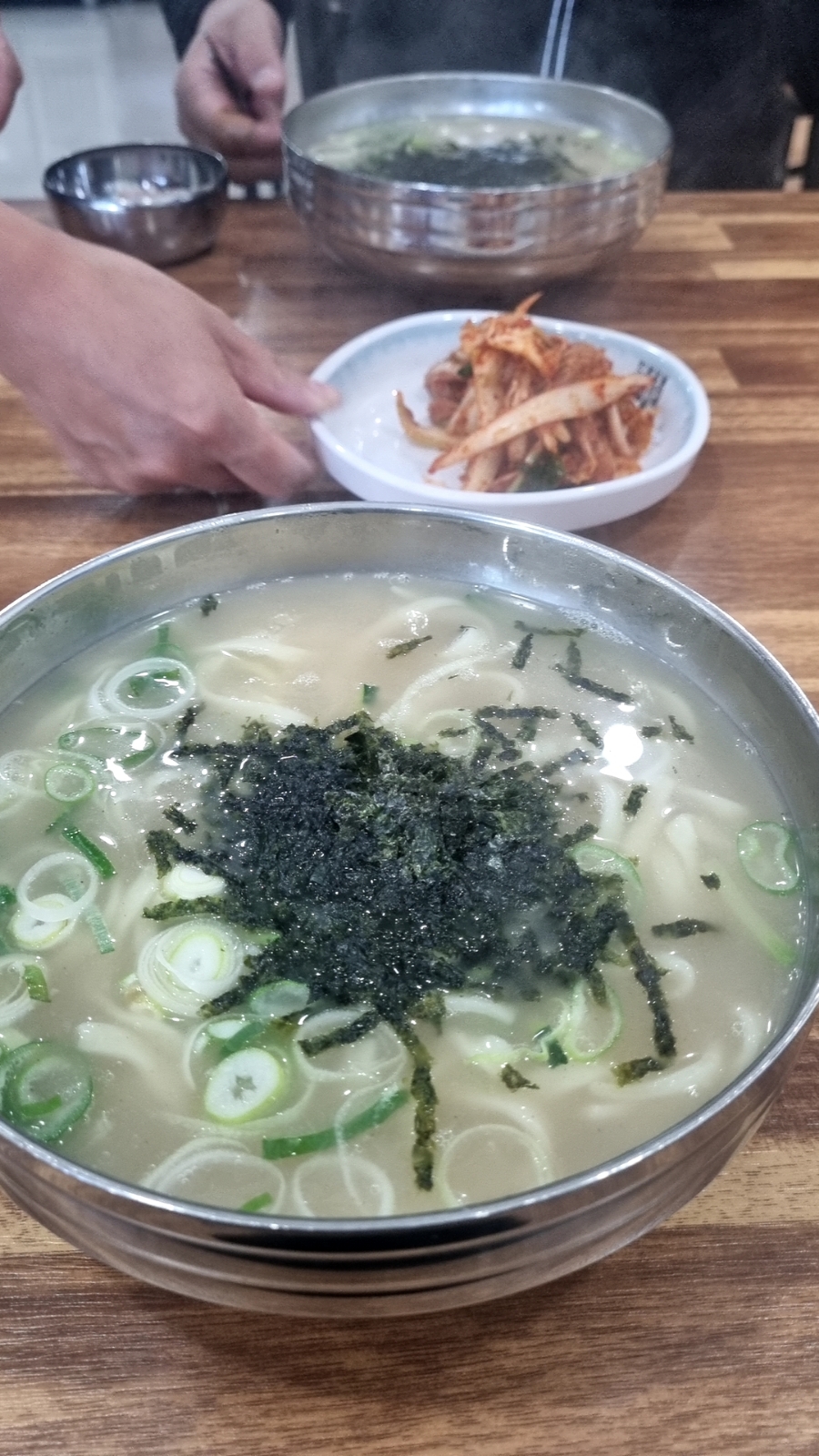 명품칼국수 이미지