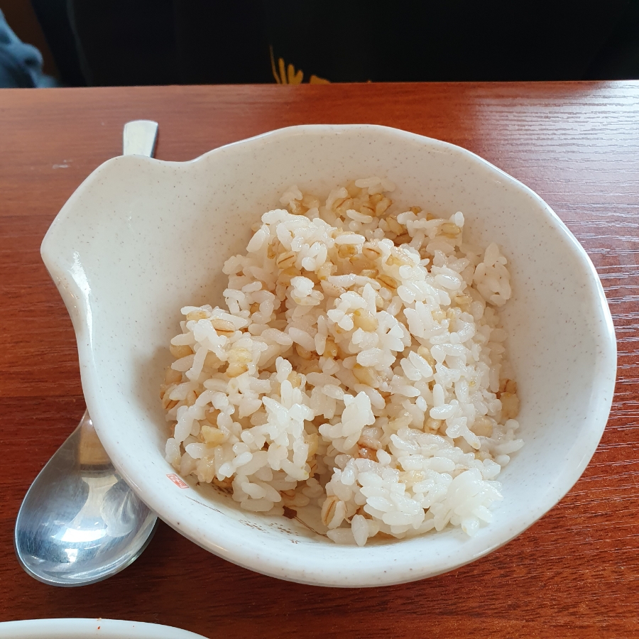 춘심이보리밥 이미지