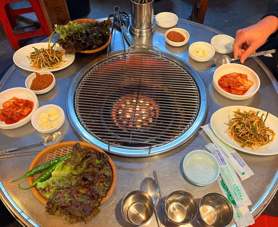 왕돼지구이 이미지