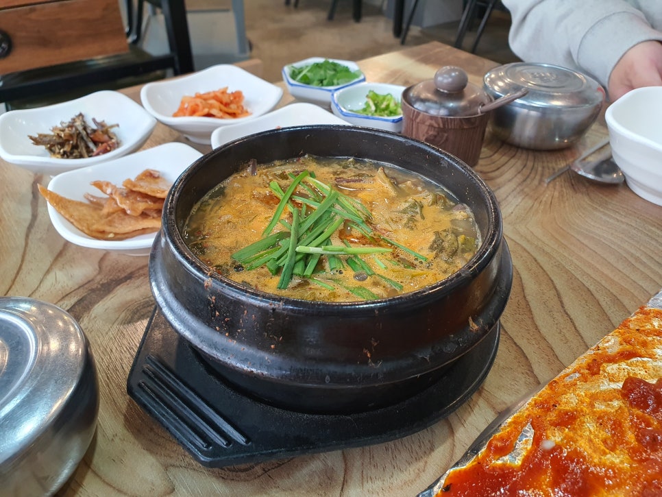 장어만찬 이미지