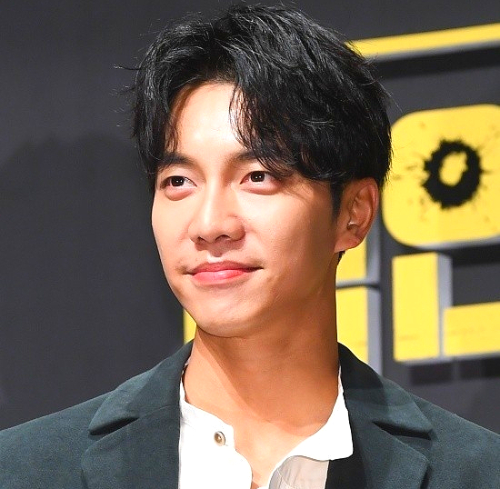 라이팅엔터테인먼트 이미지
