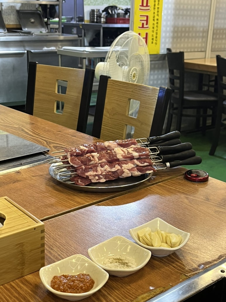 홍삼오리회전구이 이미지