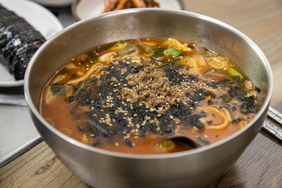 까치칼국수 이미지