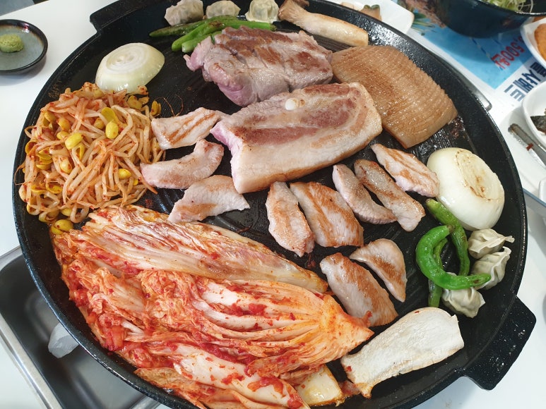 용삼겹 이미지