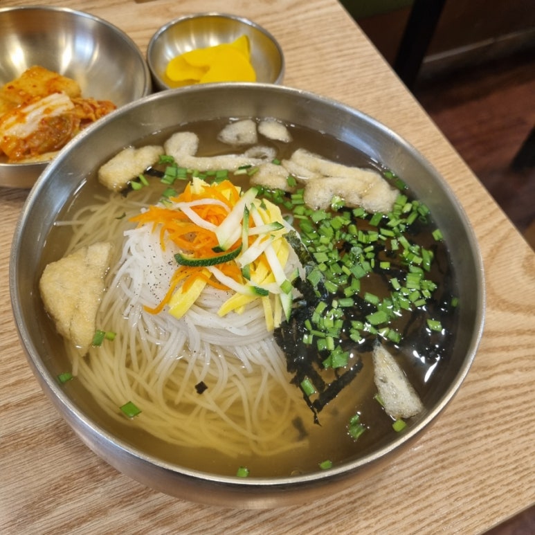 온동네국수 이미지
